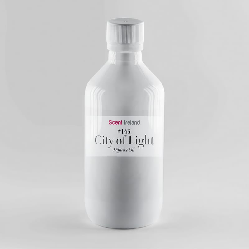 Powdery floral diffuser oil with iris and white musk